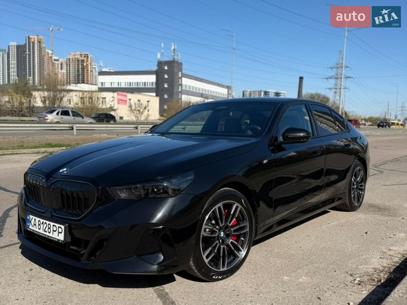 Седан BMW 5 Series 2025 в Киеве фото 44 Седан BMW 5 Series 2025 в Киеве