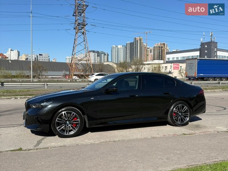 Седан BMW 5 Series 2025 в Киеве фото 12 Седан BMW 5 Series 2025 в Киеве