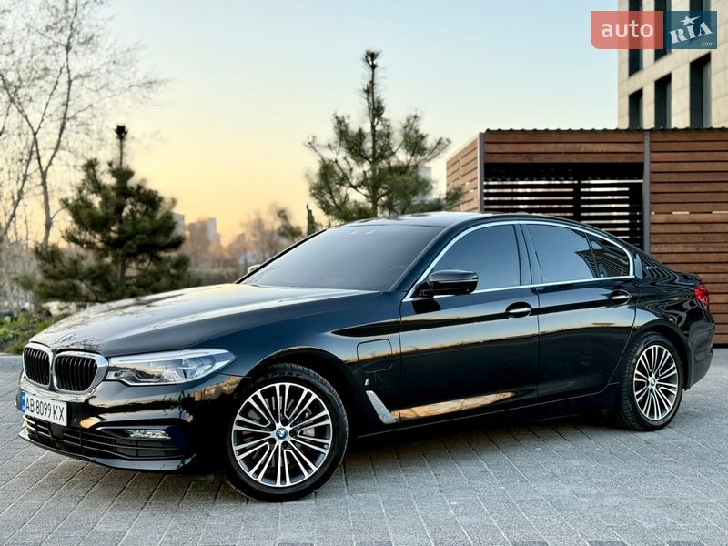 Седан BMW 5 Series 2018 в Киеве фото 6 Седан BMW 5 Series 2018 в Киеве