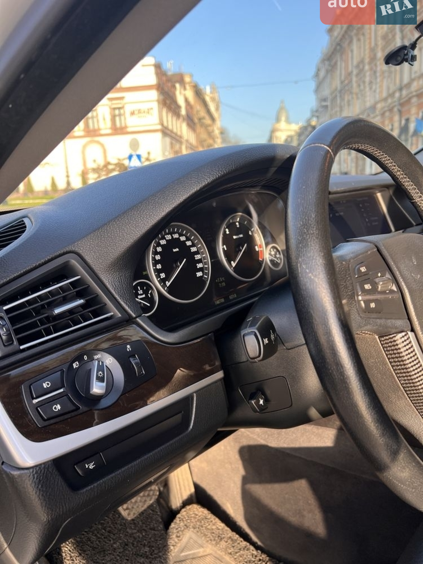 2010 BMW 5er - мініатюра 15
