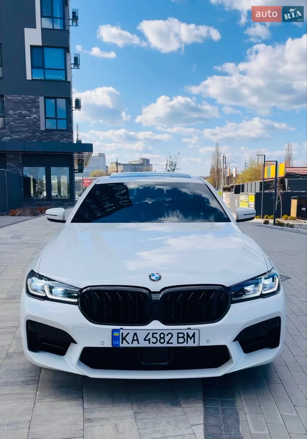 2017 BMW 5er - мініатюра 3
