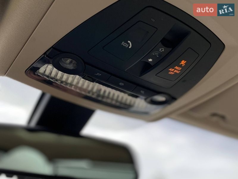 Седан BMW 5 Series 2013 в Самборе