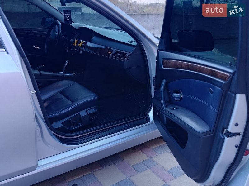 Седан BMW 5 Series 2007 в Гайсину