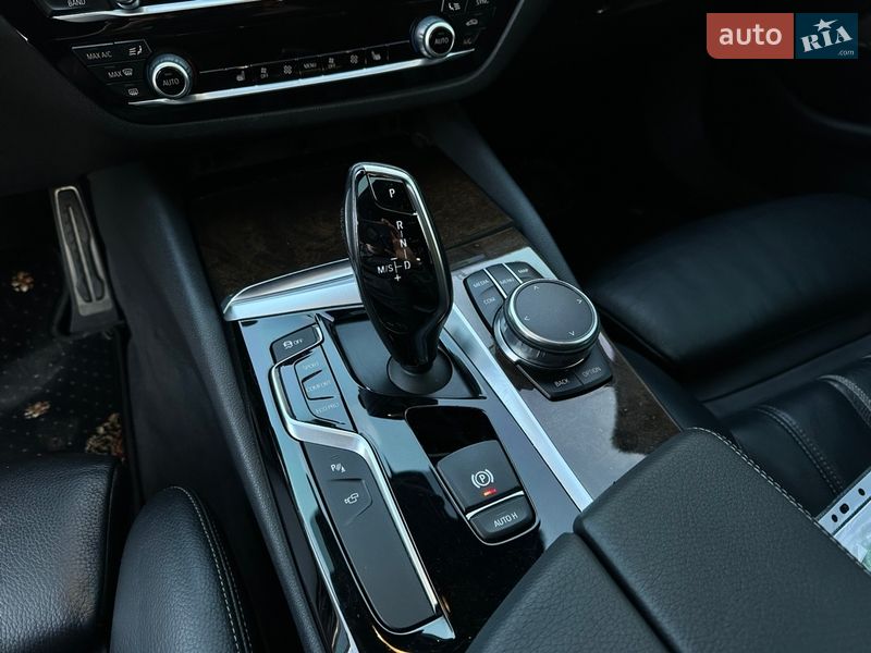 Седан BMW 5 Series 2017 в Виннице
