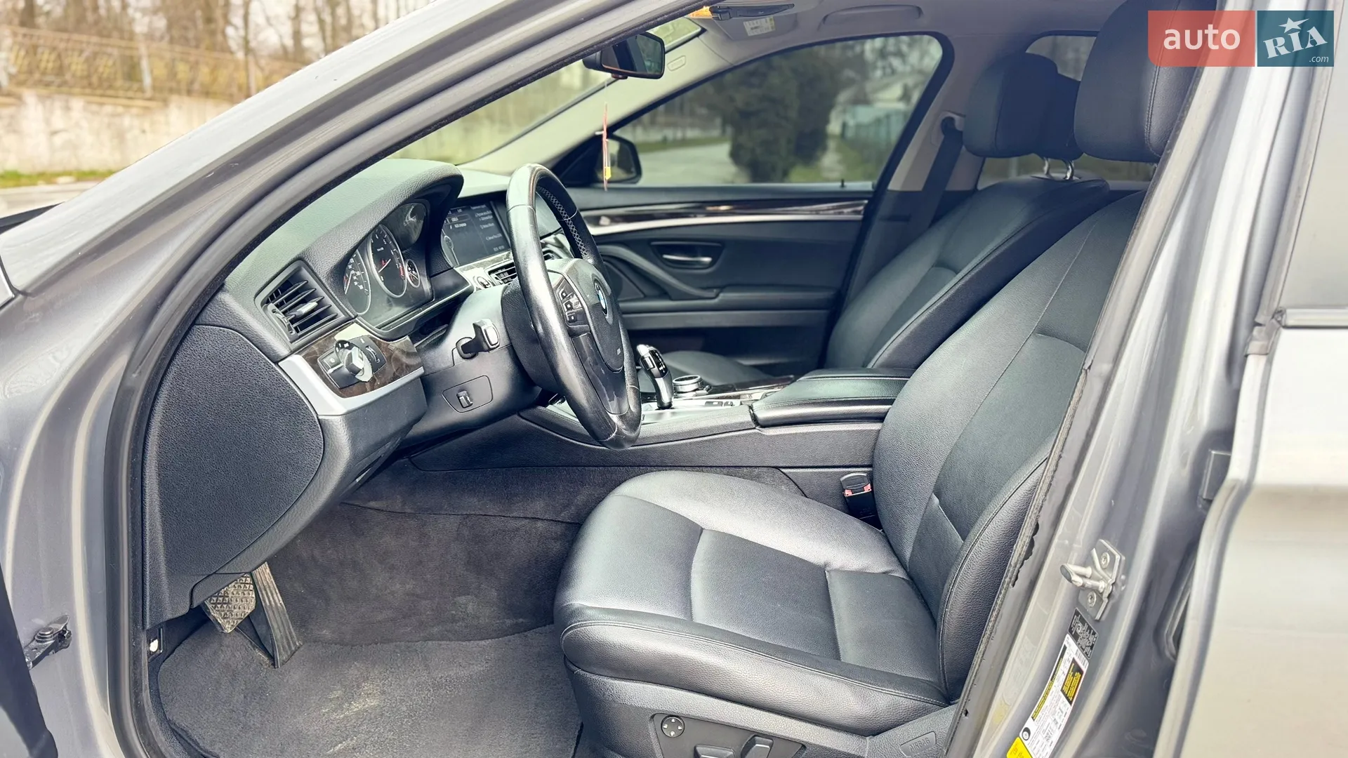2010 BMW 5er - мініатюра 9