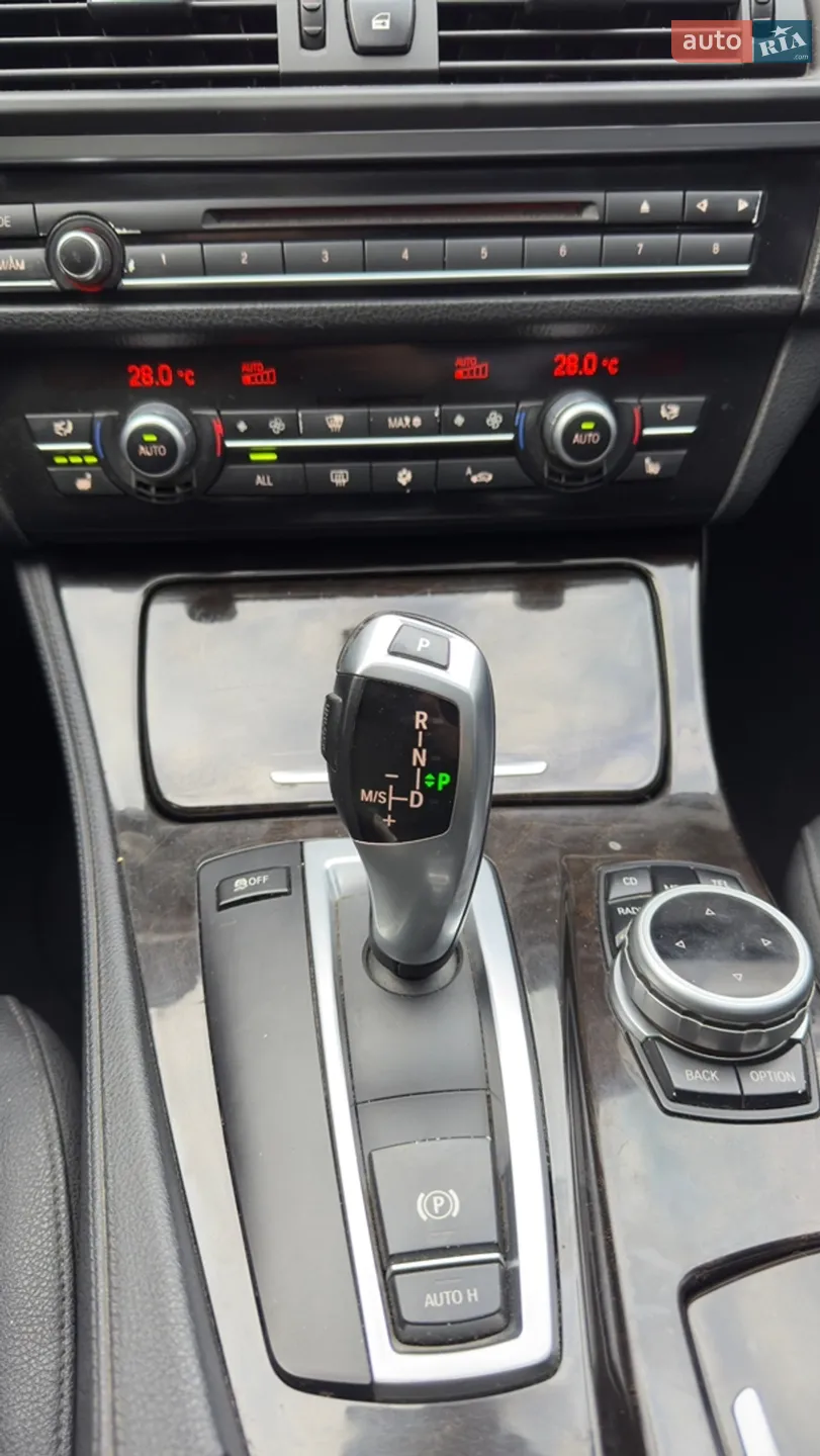 2010 BMW 5er - мініатюра 25