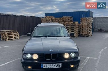 Седан BMW 5 Series 1991 в Києві