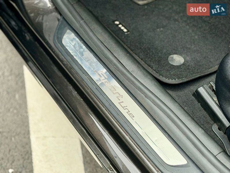 Седан BMW 5 Series 2017 в Ровно