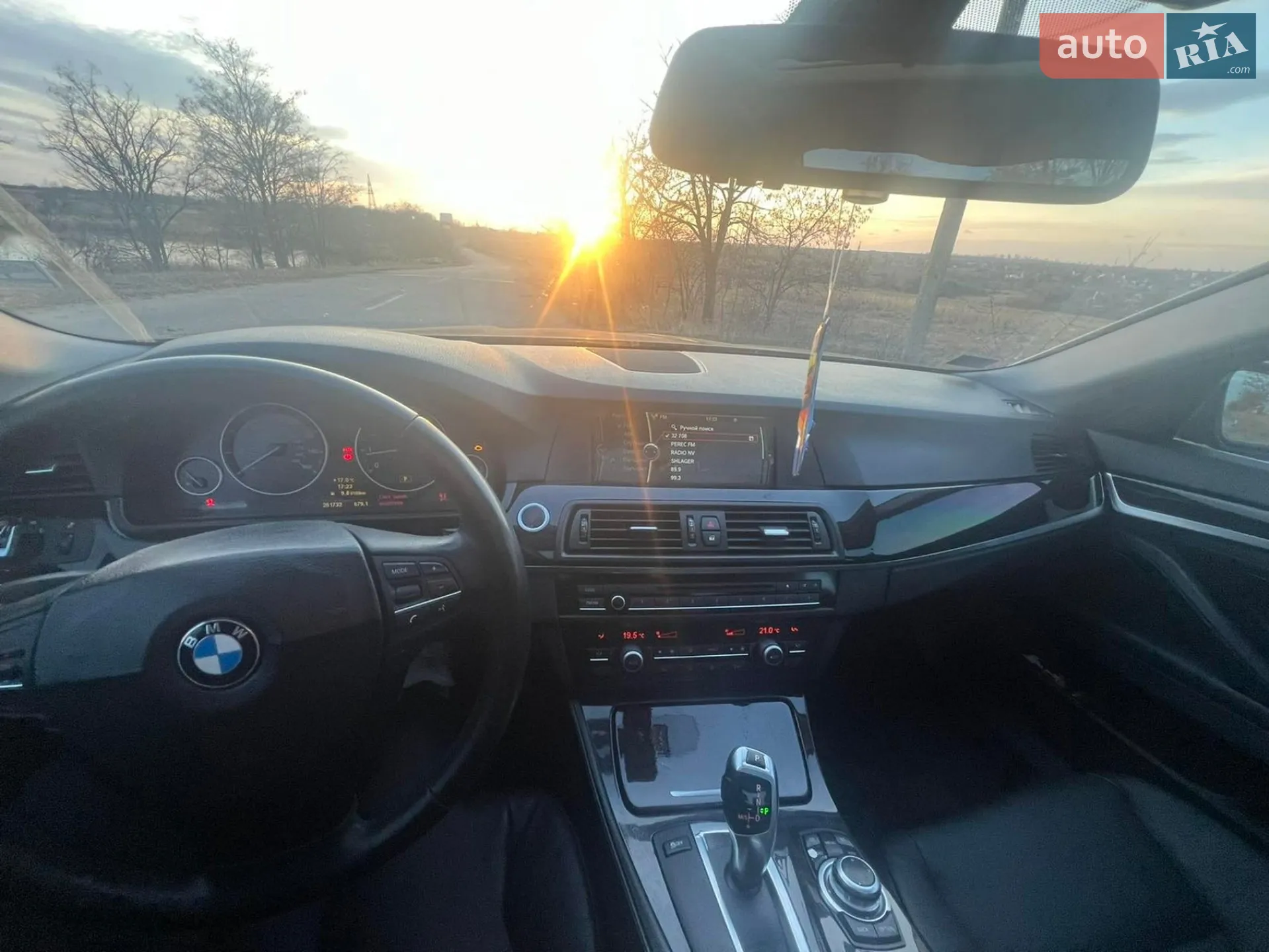 2011 BMW 5er - мініатюра 22