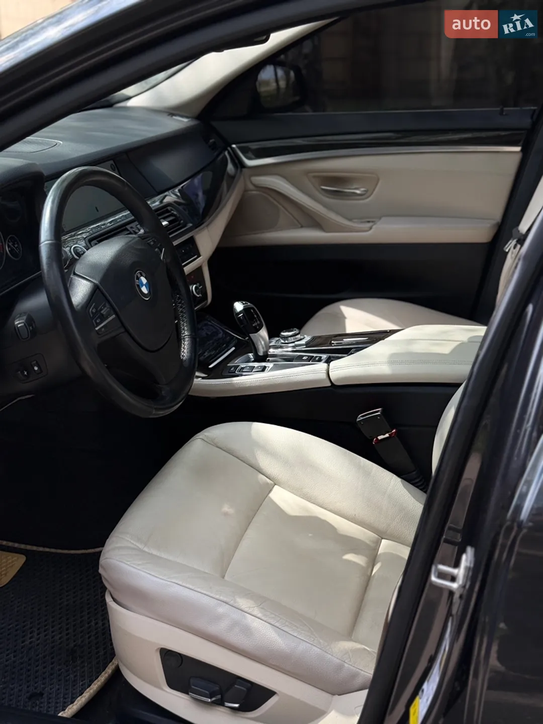 2011 BMW 5er - мініатюра 13