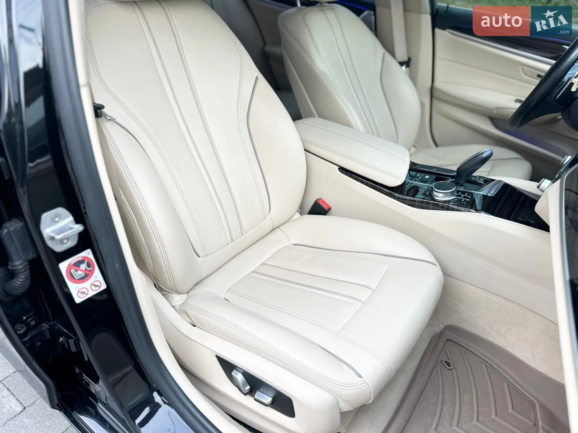 2017 BMW 5er - мініатюра 30