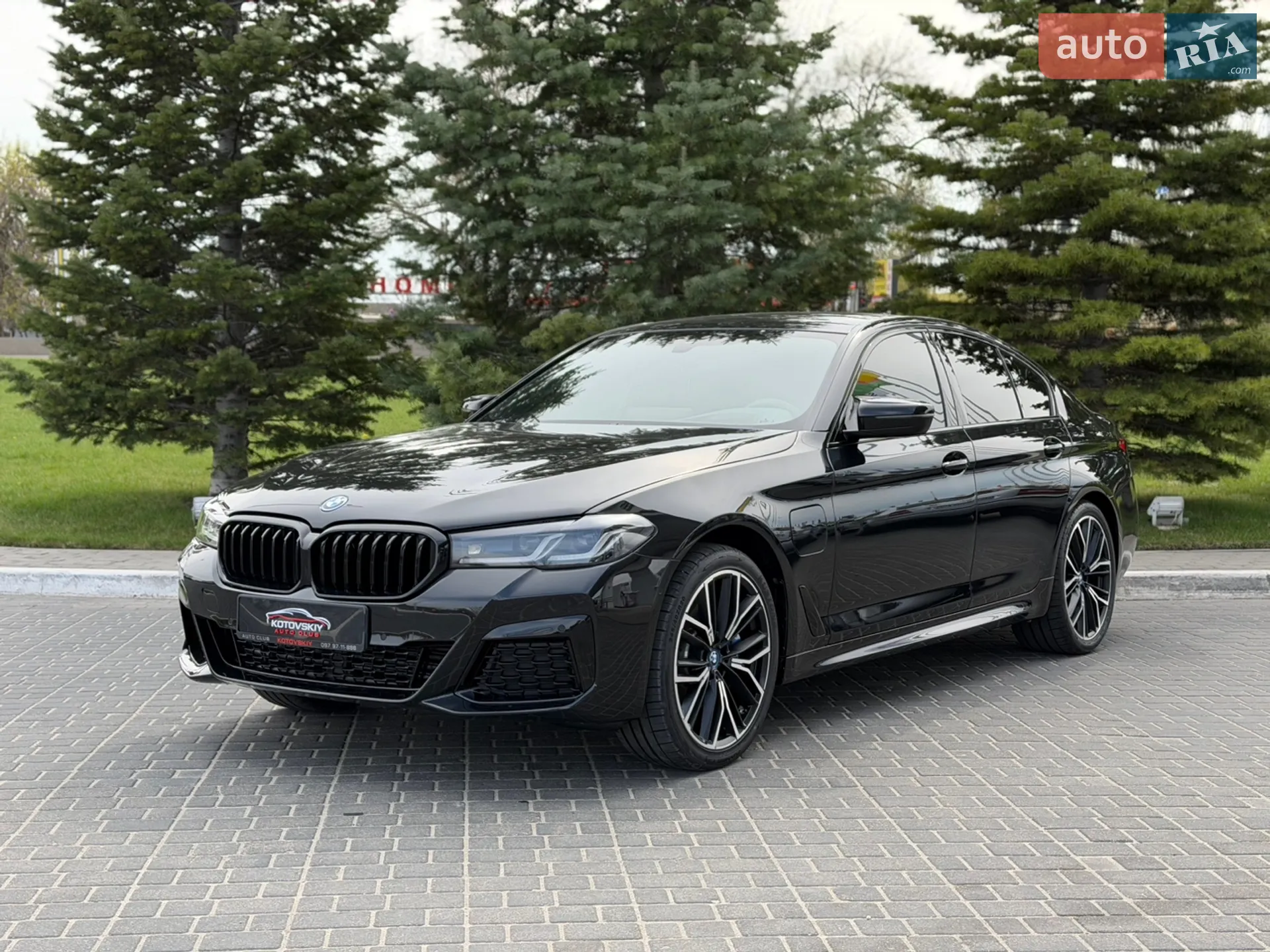2022 BMW 5er - фото 1