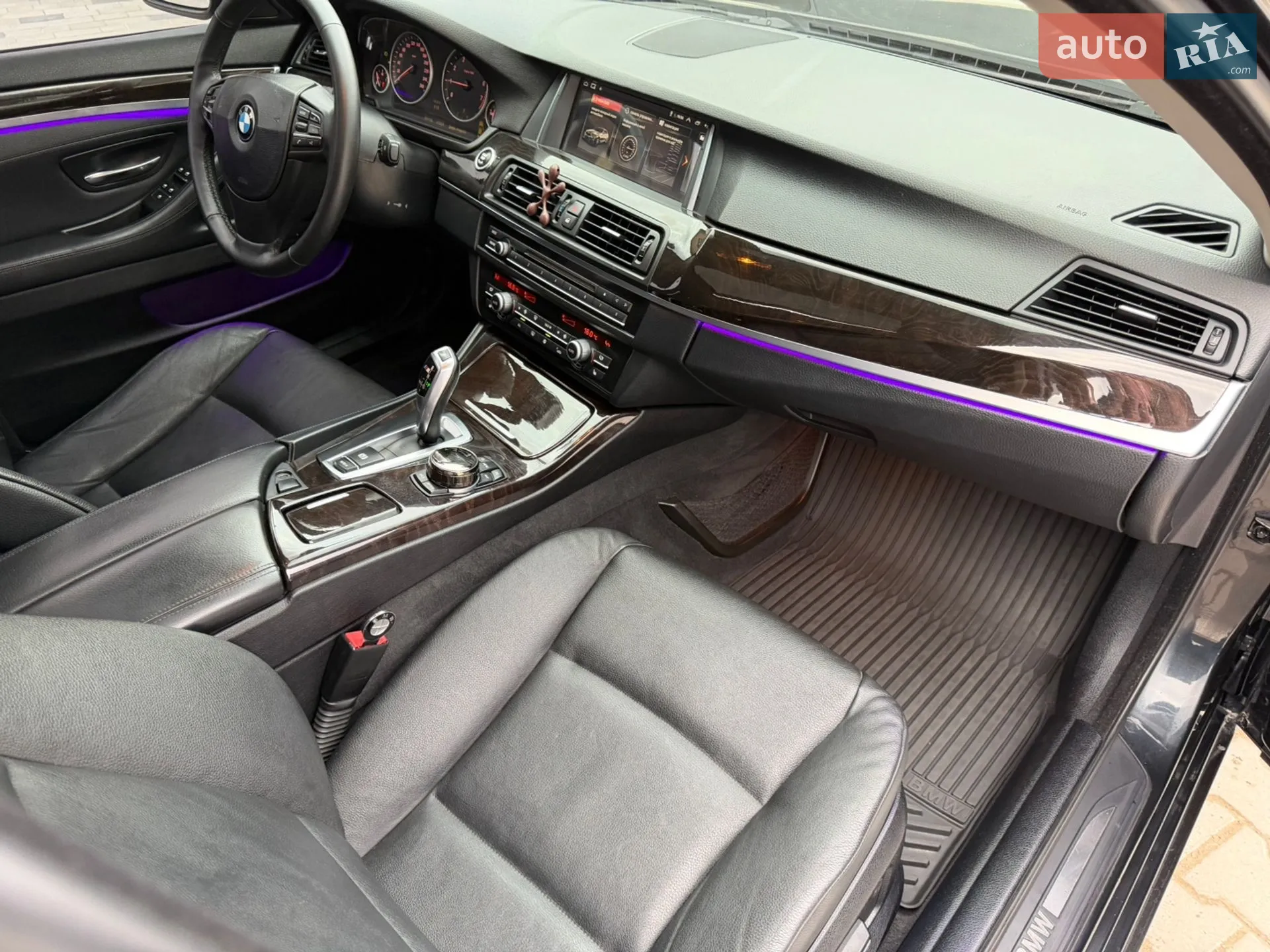 2010 BMW 5er - мініатюра 34