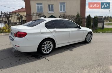 Седан BMW 5 Series 2014 в Гатне