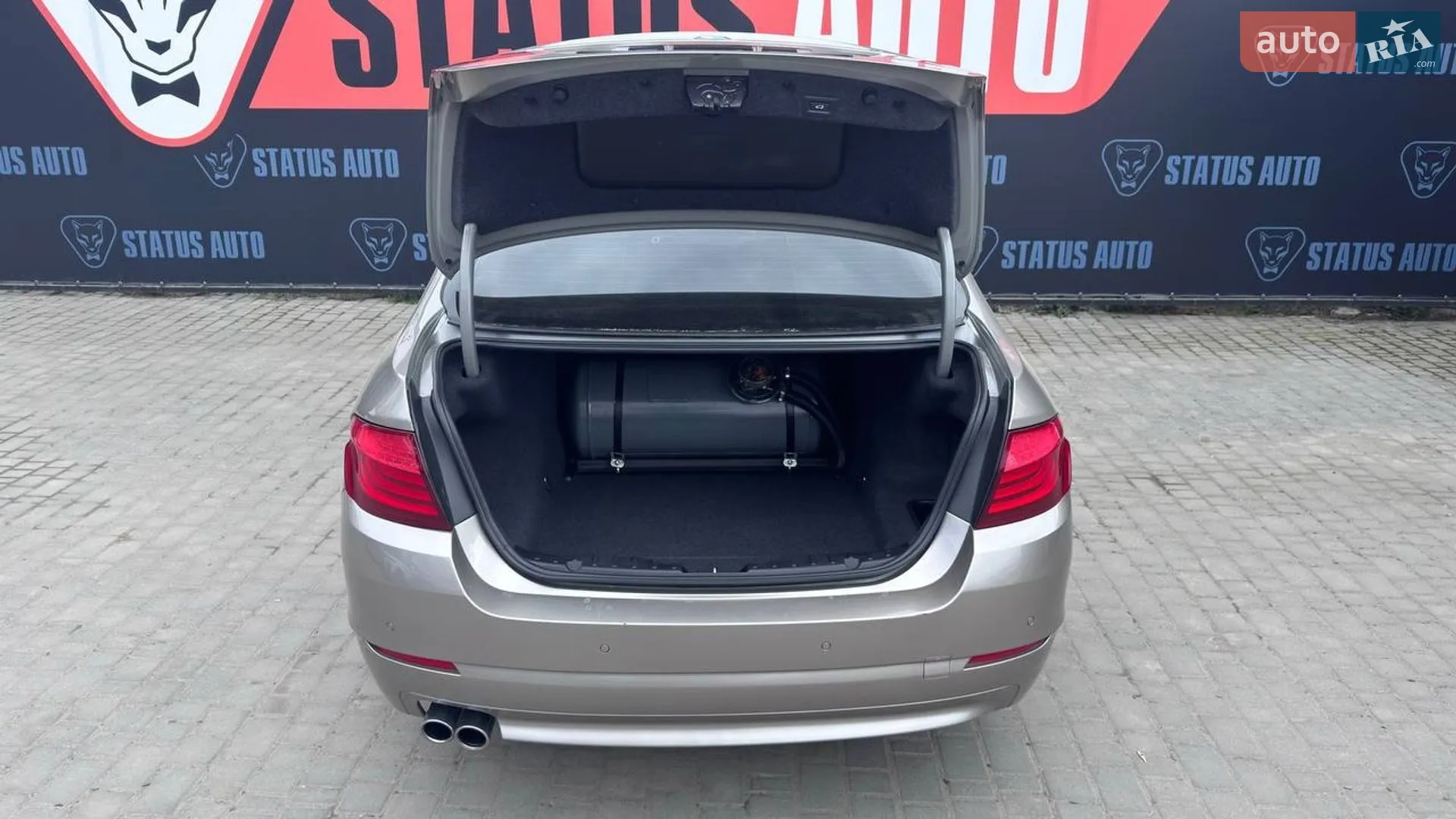 2010 BMW 5er - мініатюра 12