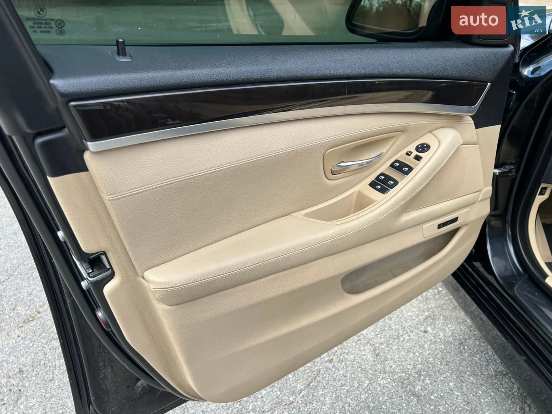 2010 BMW 5er - мініатюра 12