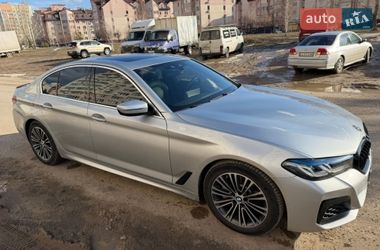 Седан BMW 5 Series 2018 в Вишневом