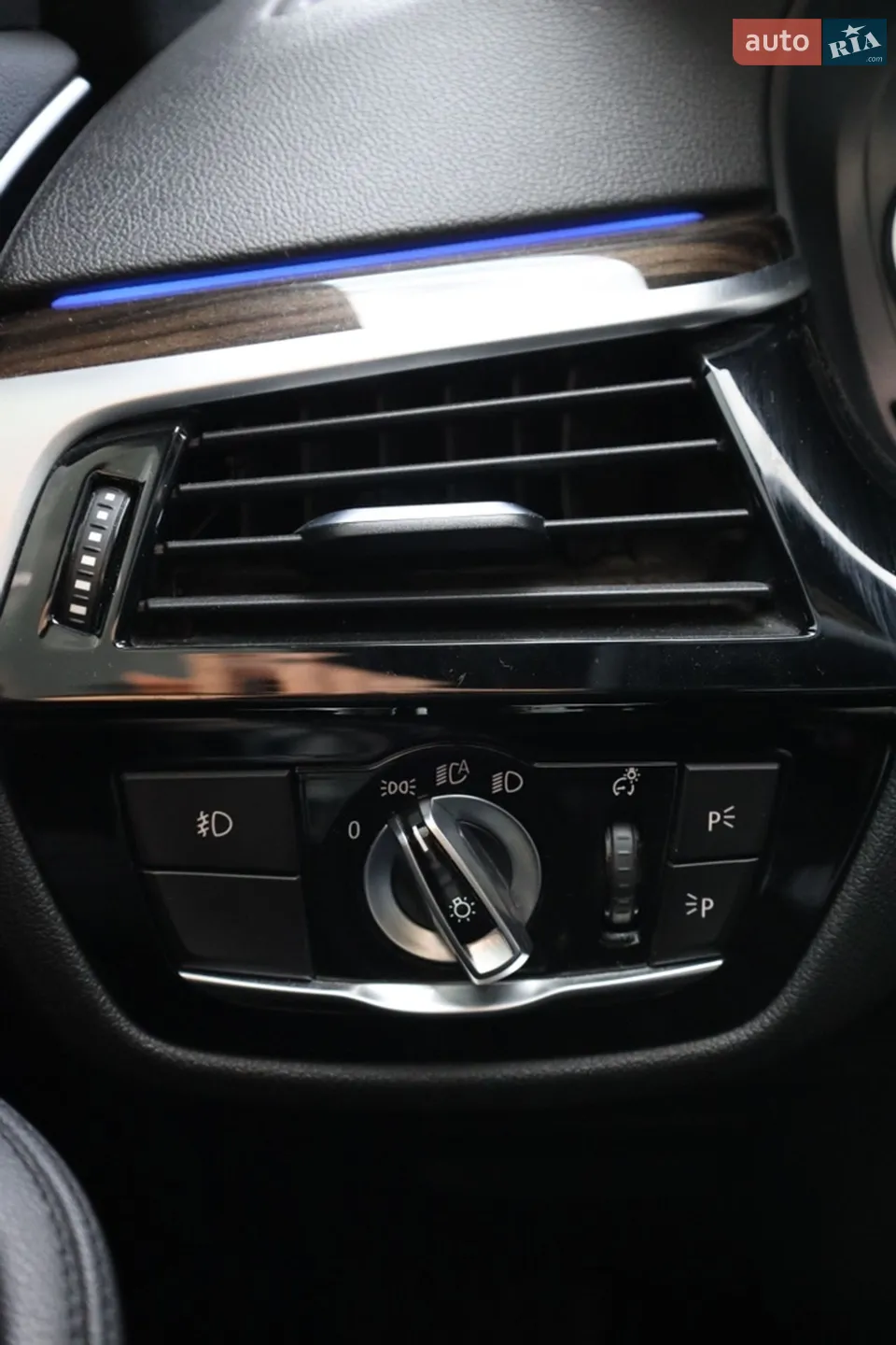 2017 BMW 5er - мініатюра 19
