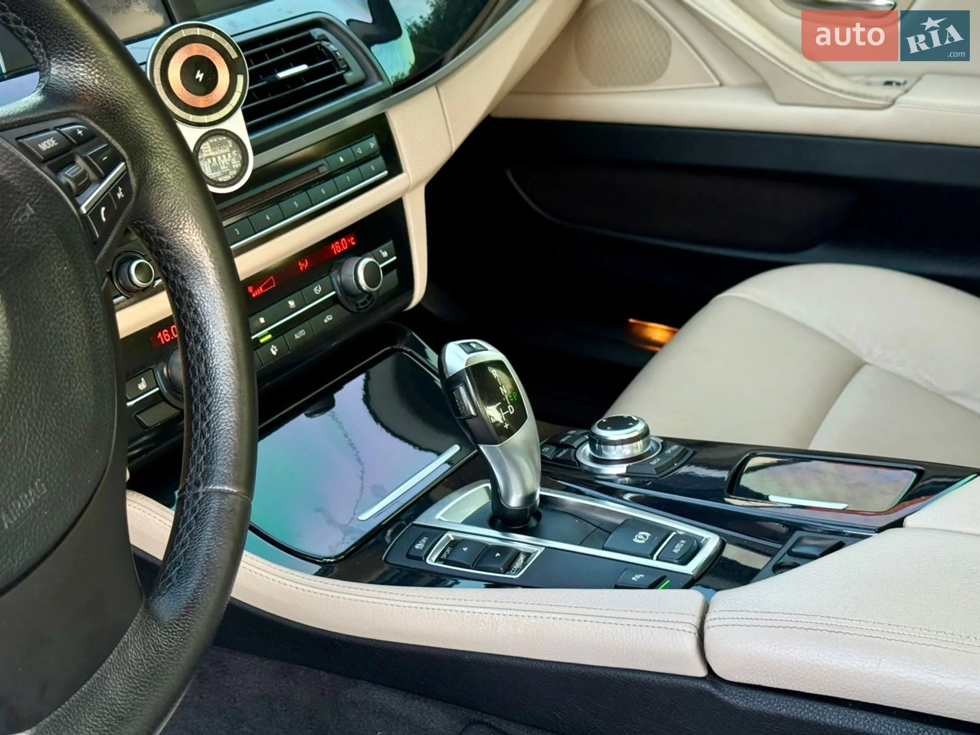 2012 BMW 5er - мініатюра 26