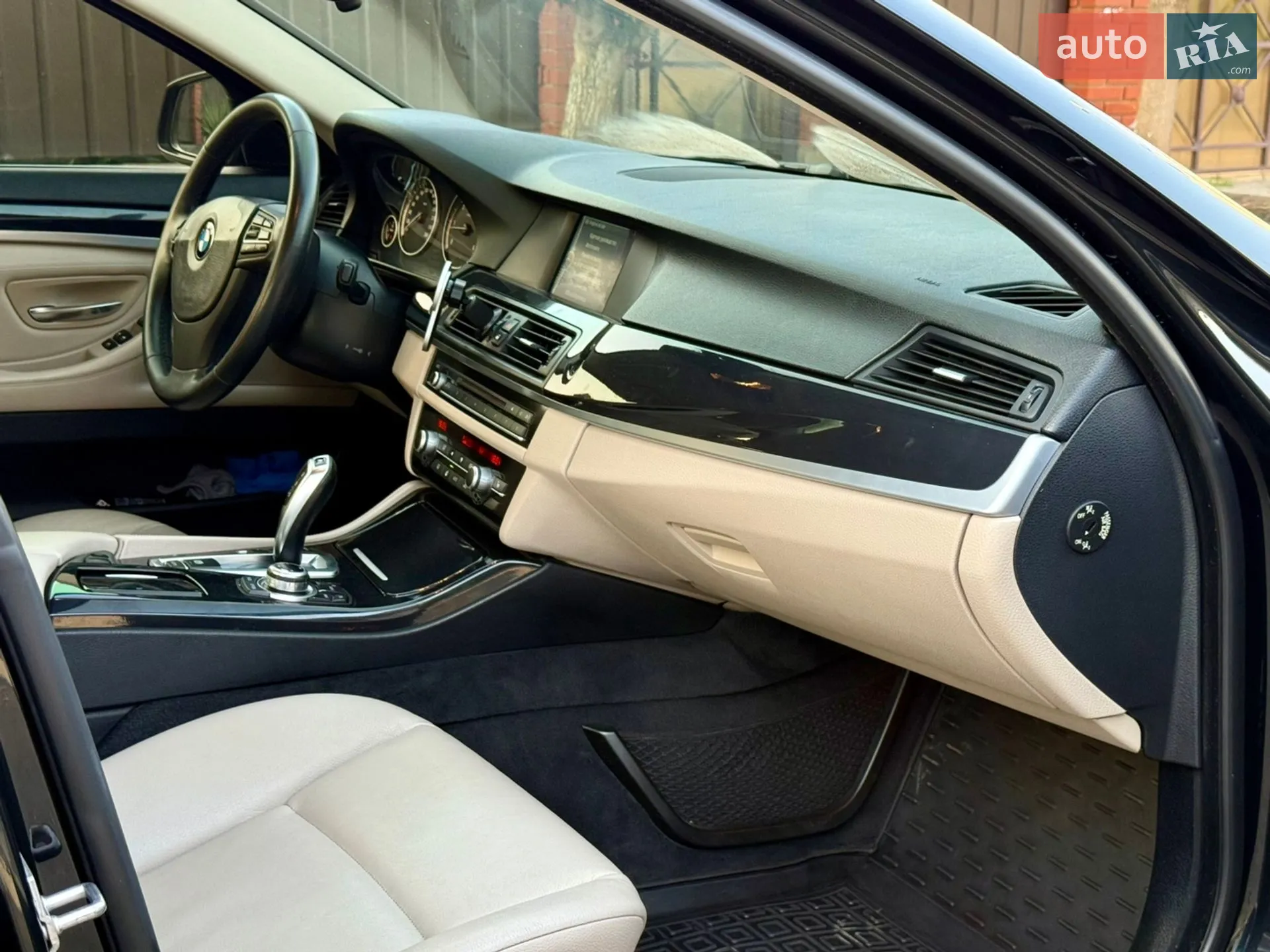 2012 BMW 5er - мініатюра 30