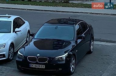 Седан BMW 5 Series 2008 в Вараше
