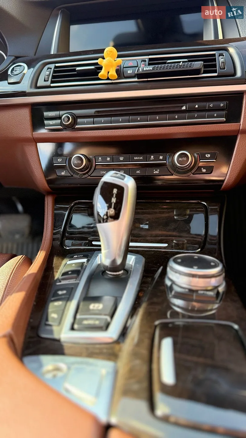 2015 BMW 5er - мініатюра 9