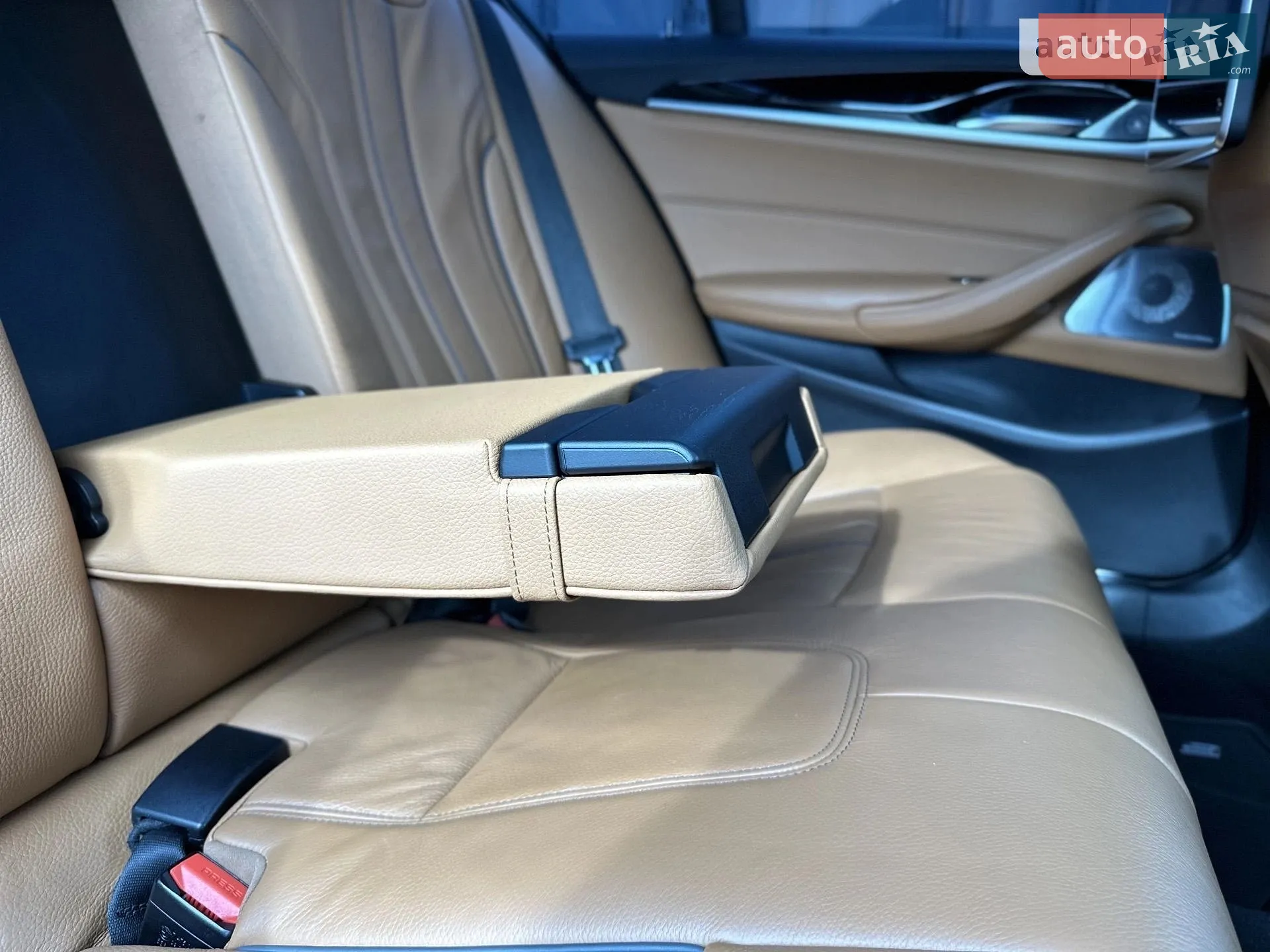 2017 BMW 5er - мініатюра 80