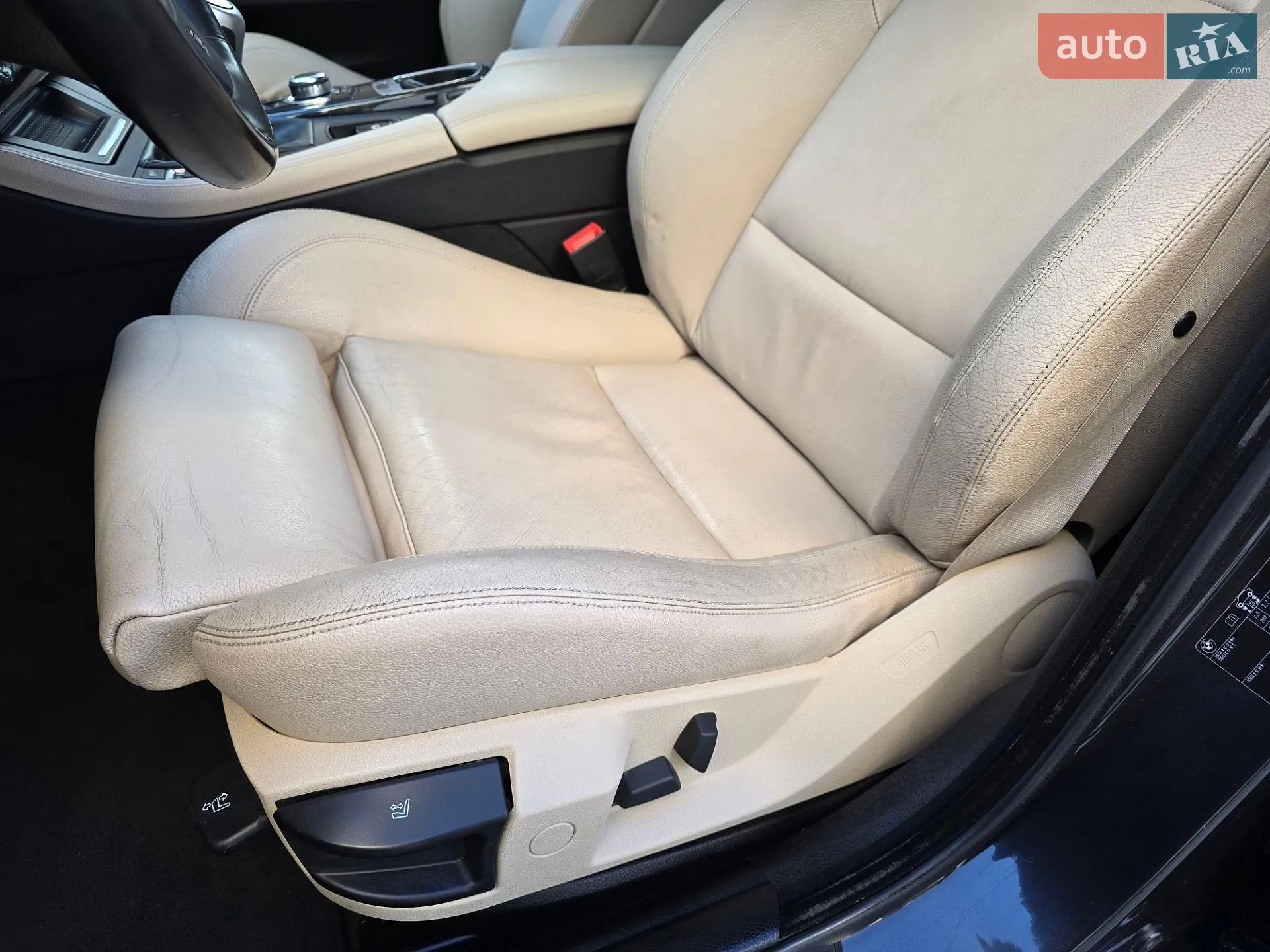 2012 BMW 5er - мініатюра 23