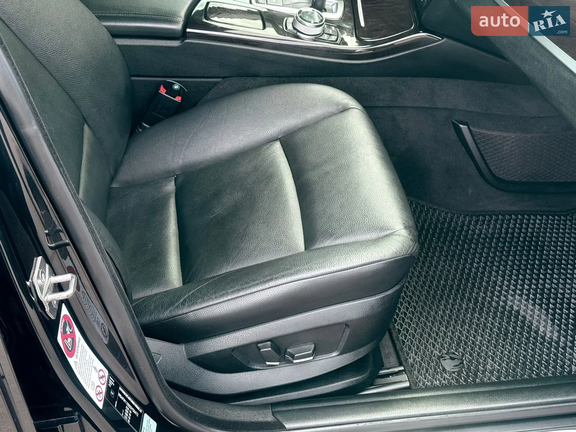 2013 BMW 5er - мініатюра 29