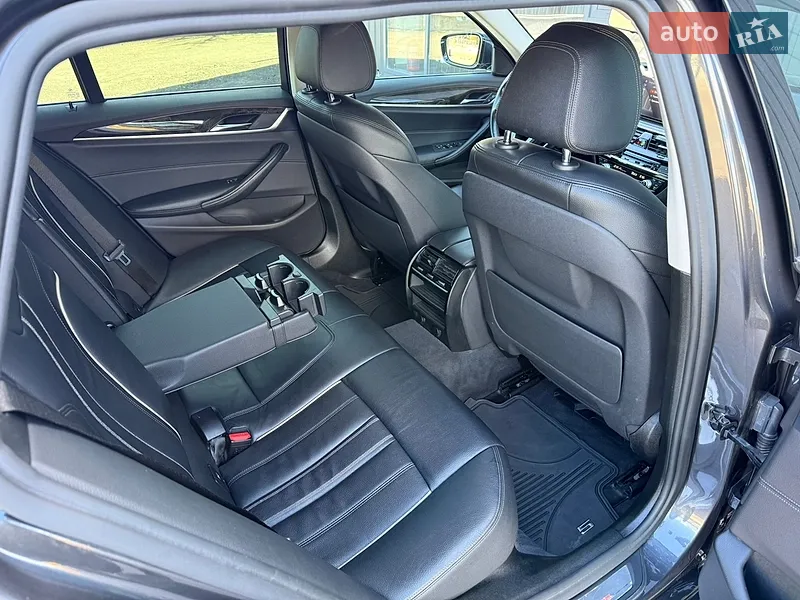 BMW 5 Series 2017 VIN WBAJM71010B054859 фото оголошення 43 з 98