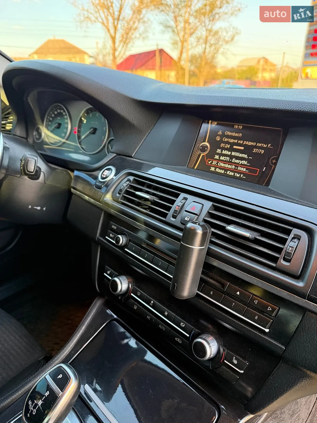 2013 BMW 5er - мініатюра 11