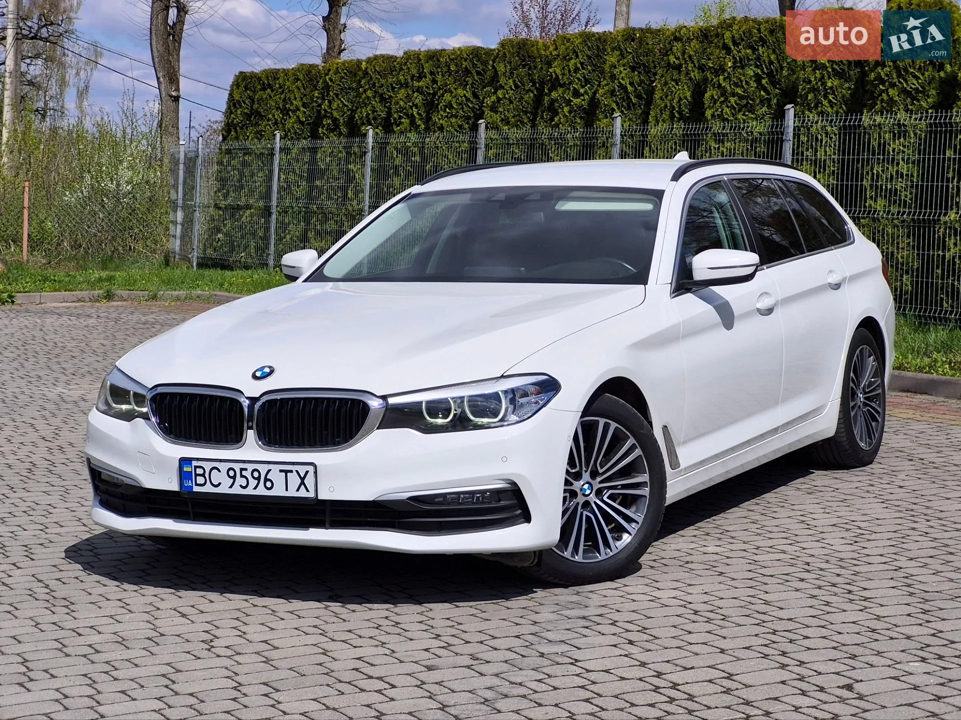 2019 BMW 5er - фото 1