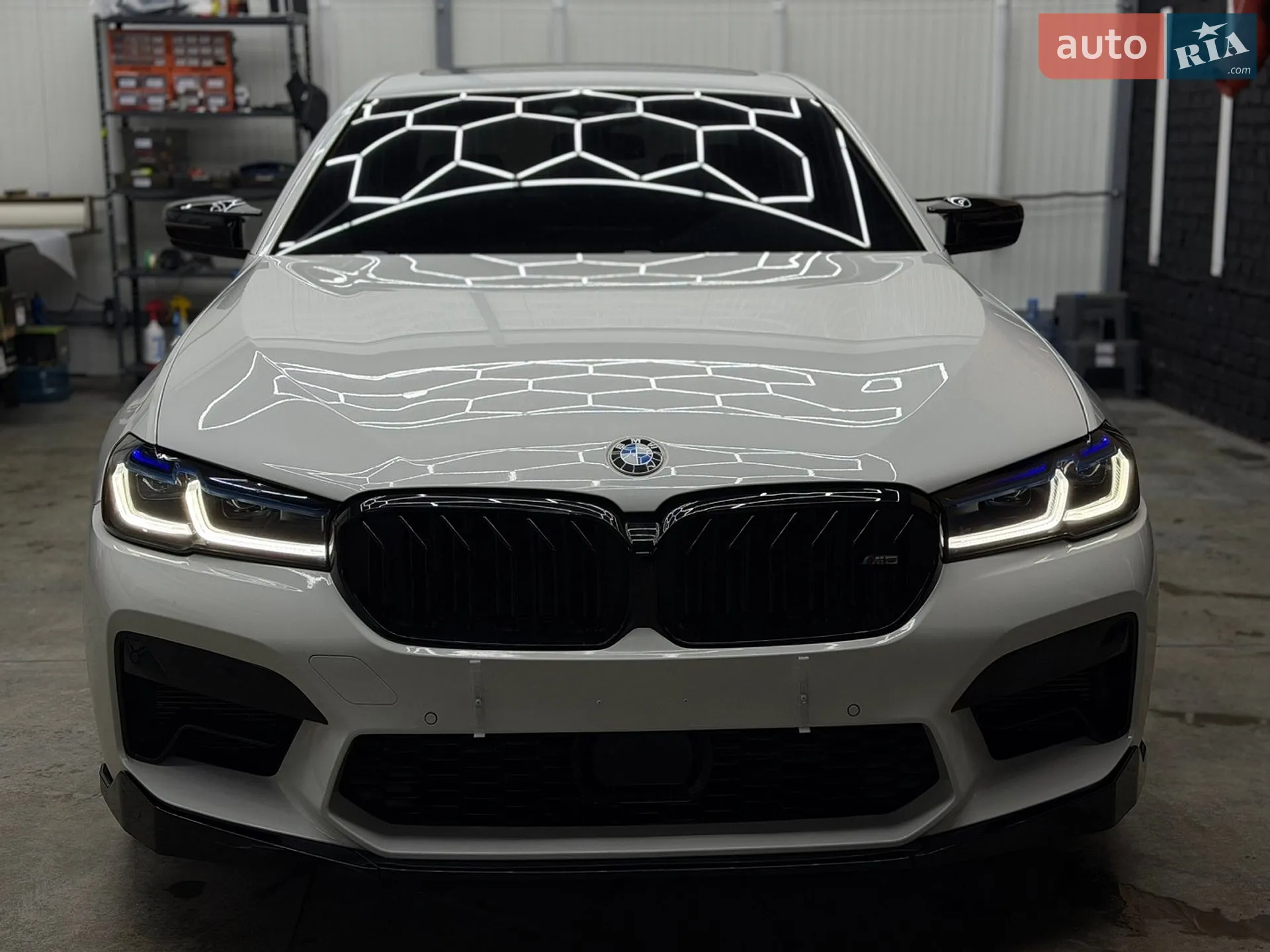 2019 BMW 5er - фото 1