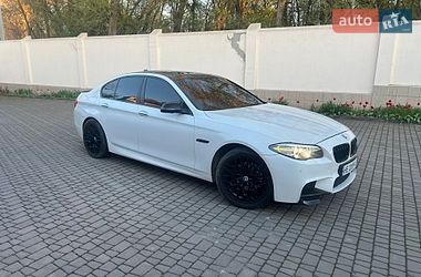 Седан BMW 5 Series 2015 в Миколаєві