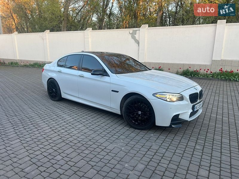 Седан BMW 5 Series 2015 в Миколаєві