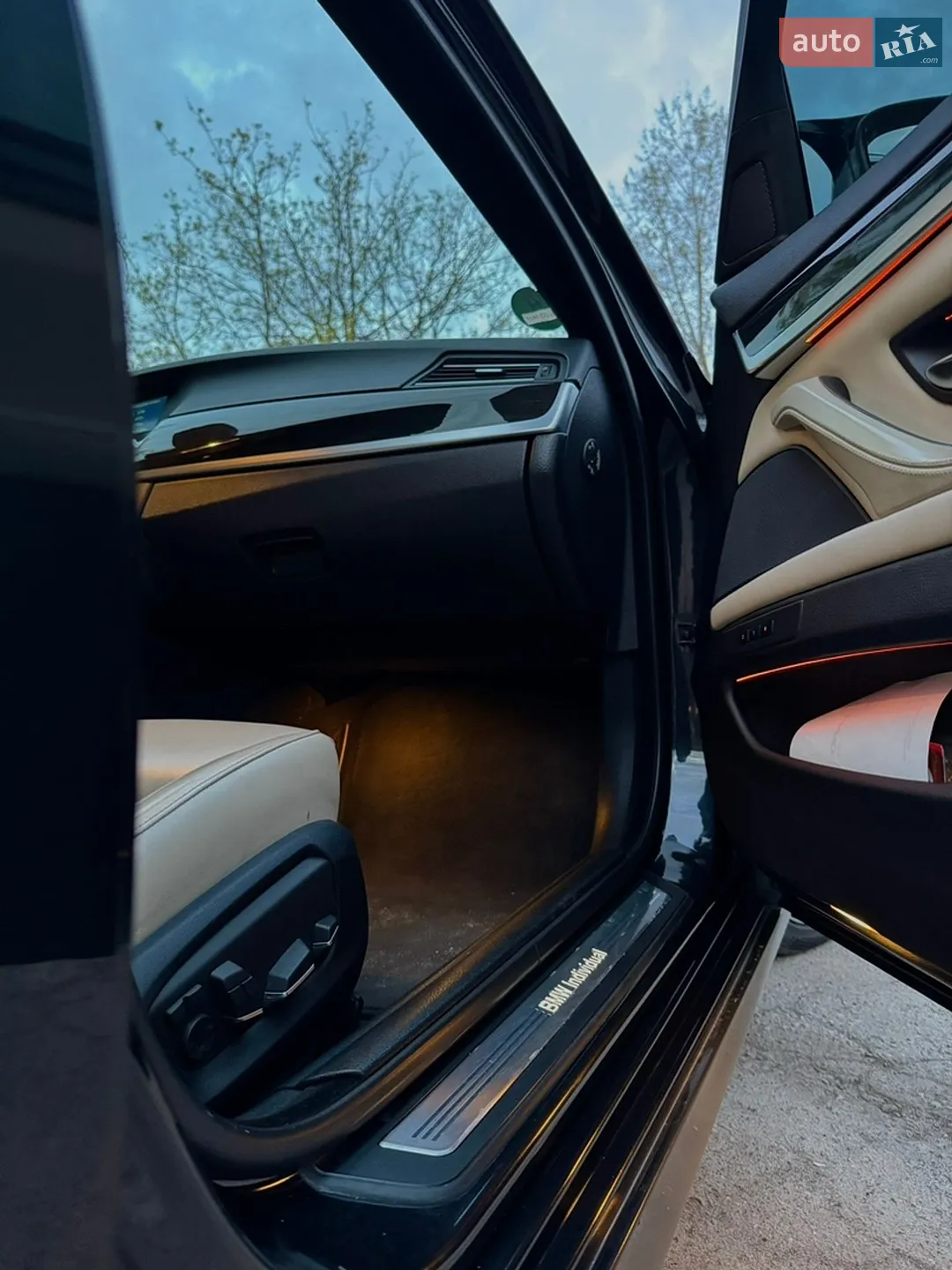 2010 BMW 5er - мініатюра 15