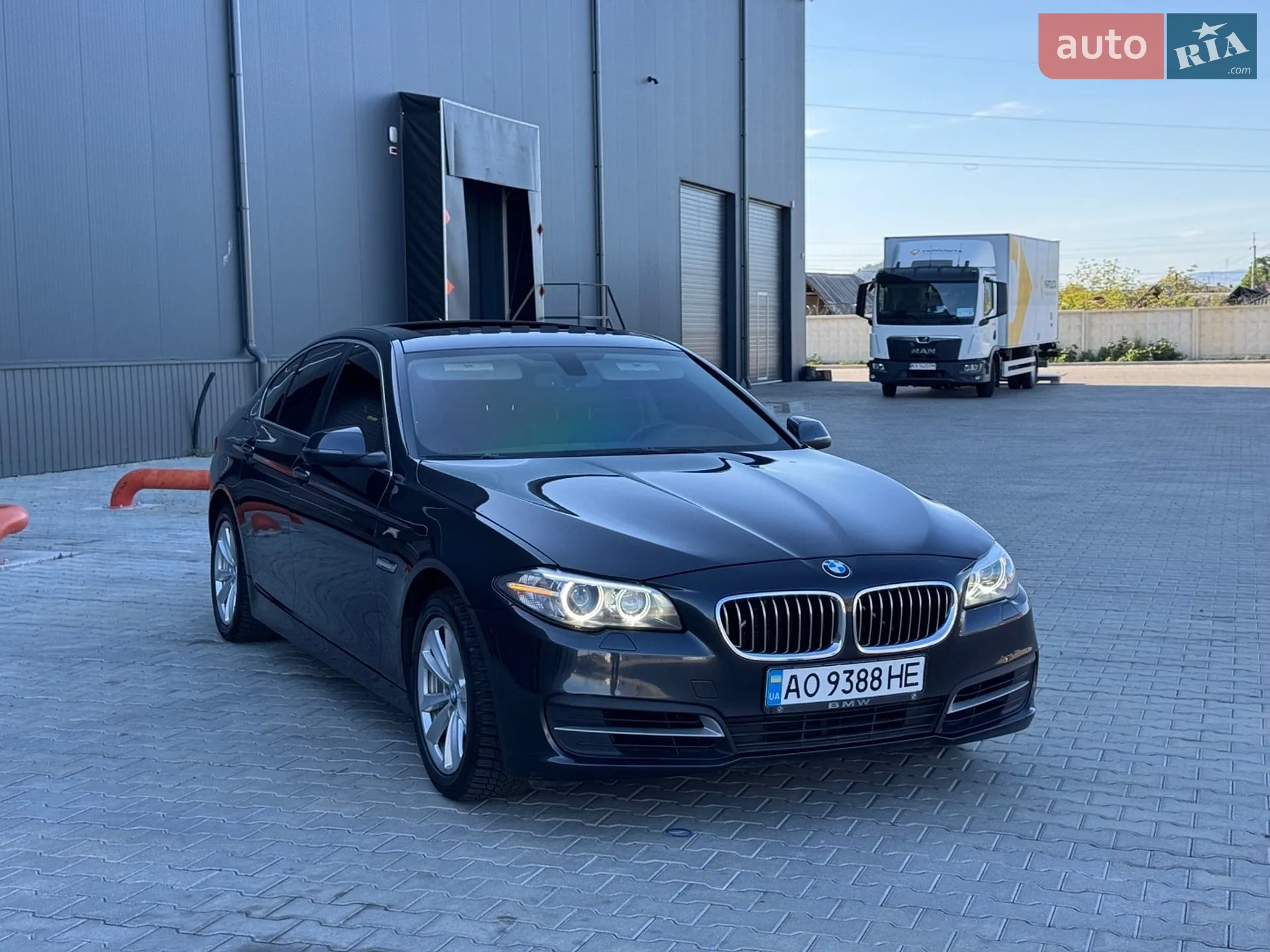 2013 BMW 5er - мініатюра 2