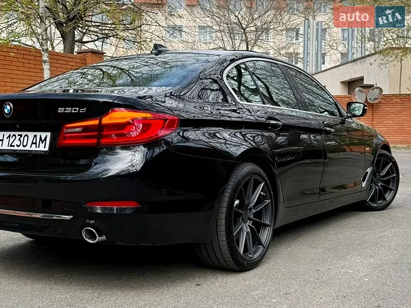 BMW 5 Series 2018 VIN WBAJC9101JB279394 фото оголошення 12 з 71