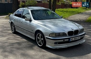 Седан BMW 5 Series 1997 в Днепре