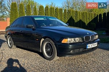 Седан BMW 5 Series 2001 в Луцке