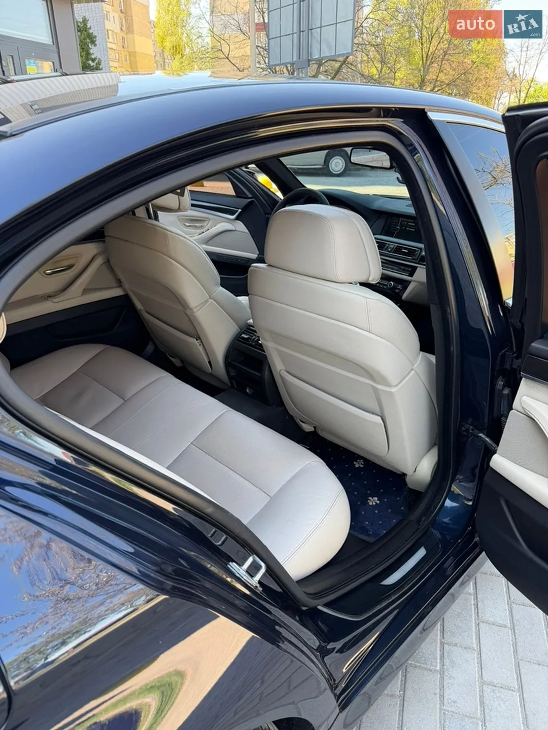 2011 BMW 5er - мініатюра 21