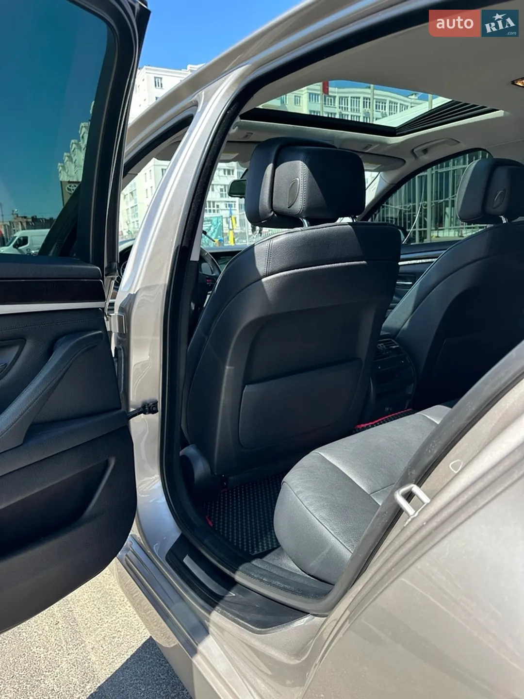 2012 BMW 5er - мініатюра 11