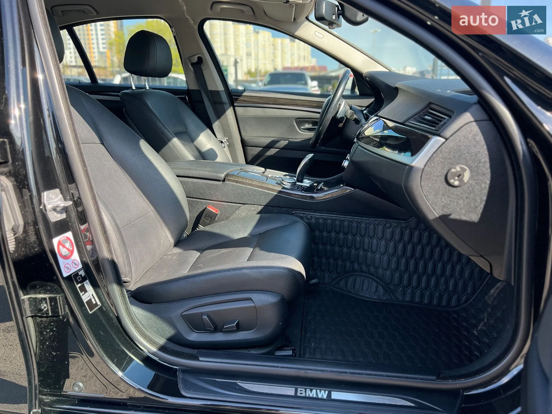 2015 BMW 5er - мініатюра 26