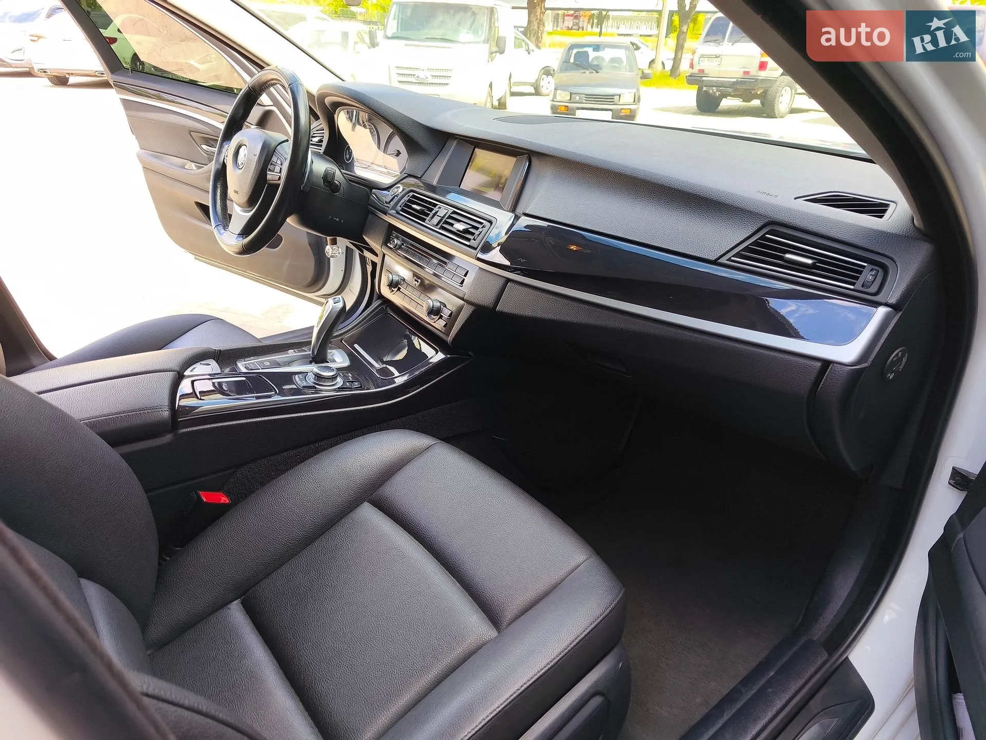 2016 BMW 5er - мініатюра 15