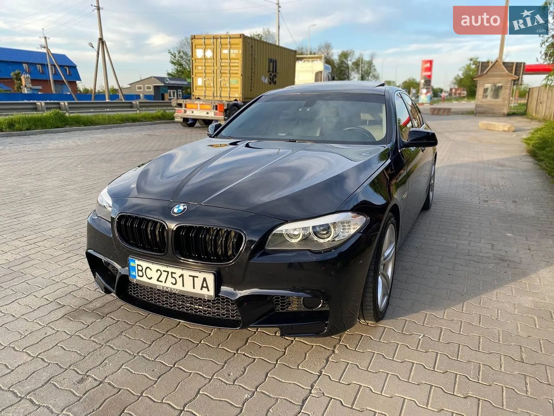 2011 BMW 5er - мініатюра 2