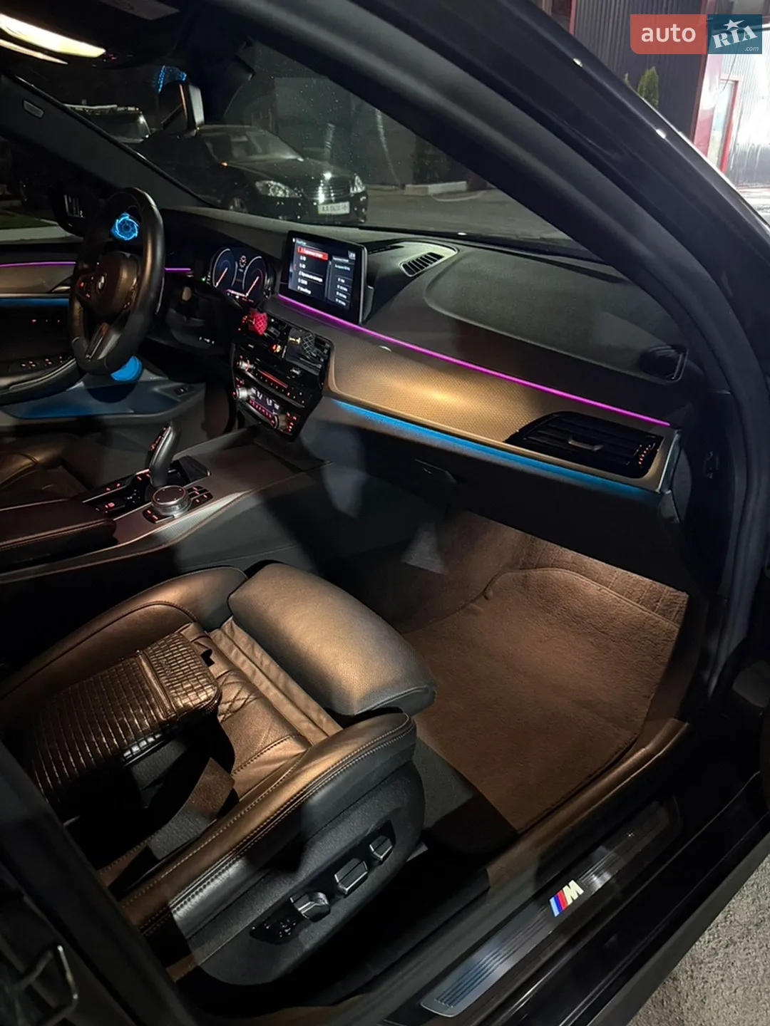 2017 BMW 5er - мініатюра 15