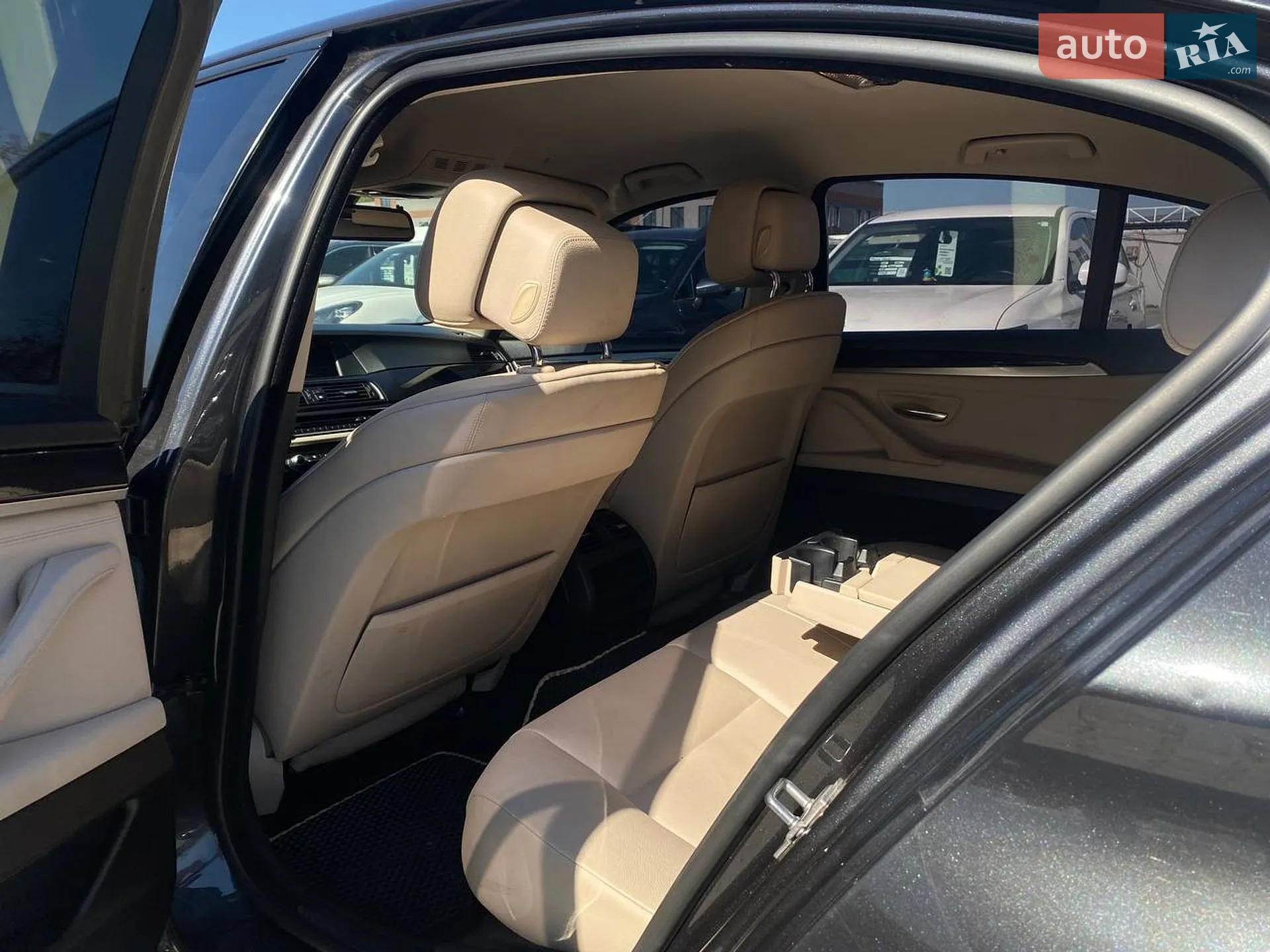 2010 BMW 5er - мініатюра 33