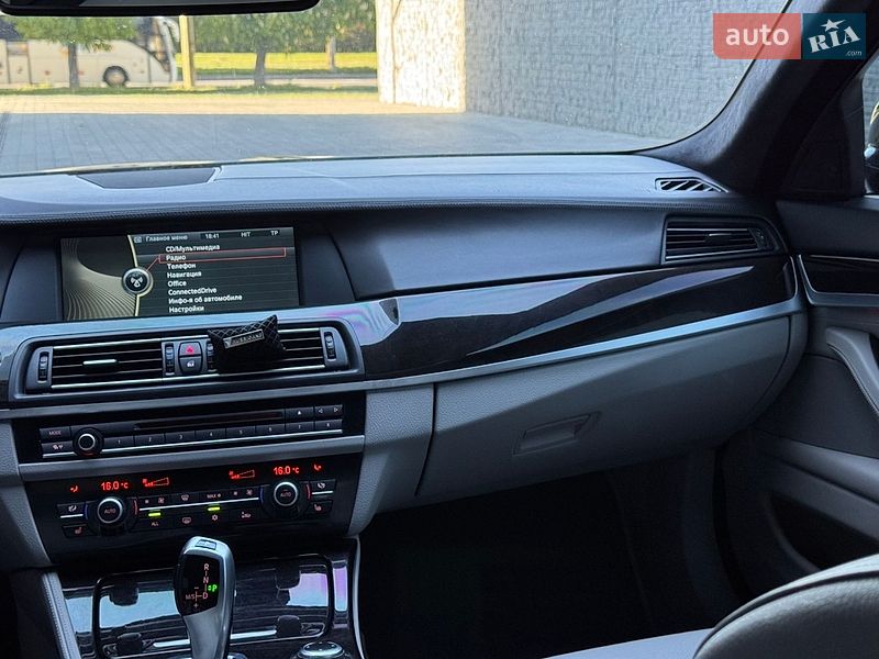 Седан BMW 5 Series 2011 в Луцке