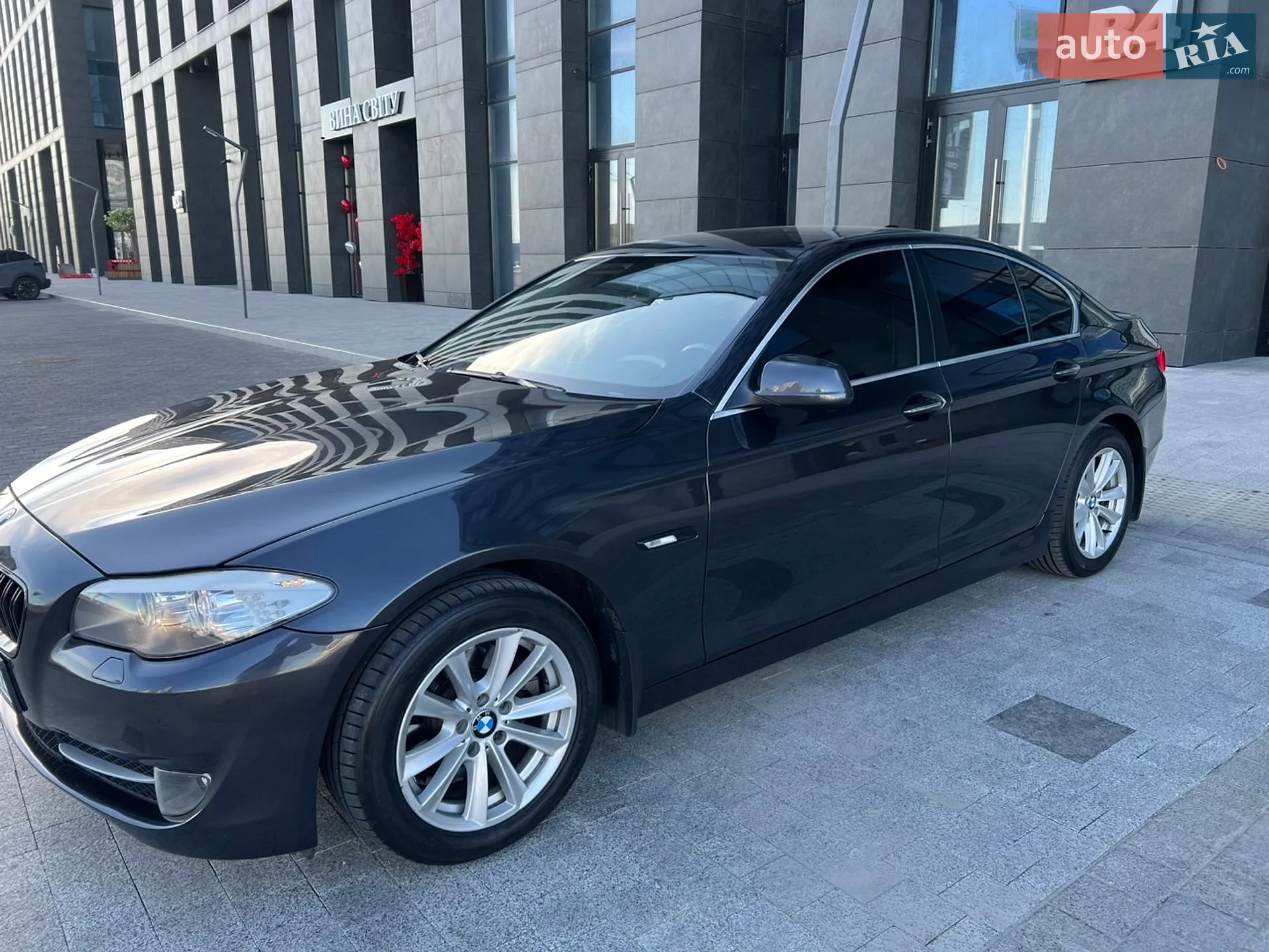 2011 BMW 5er - мініатюра 11