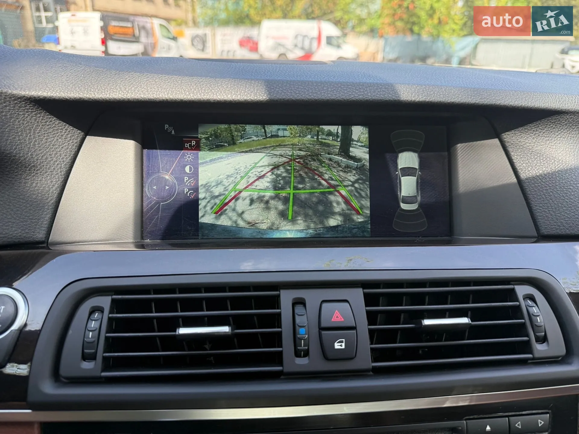 2012 BMW 5er - мініатюра 18